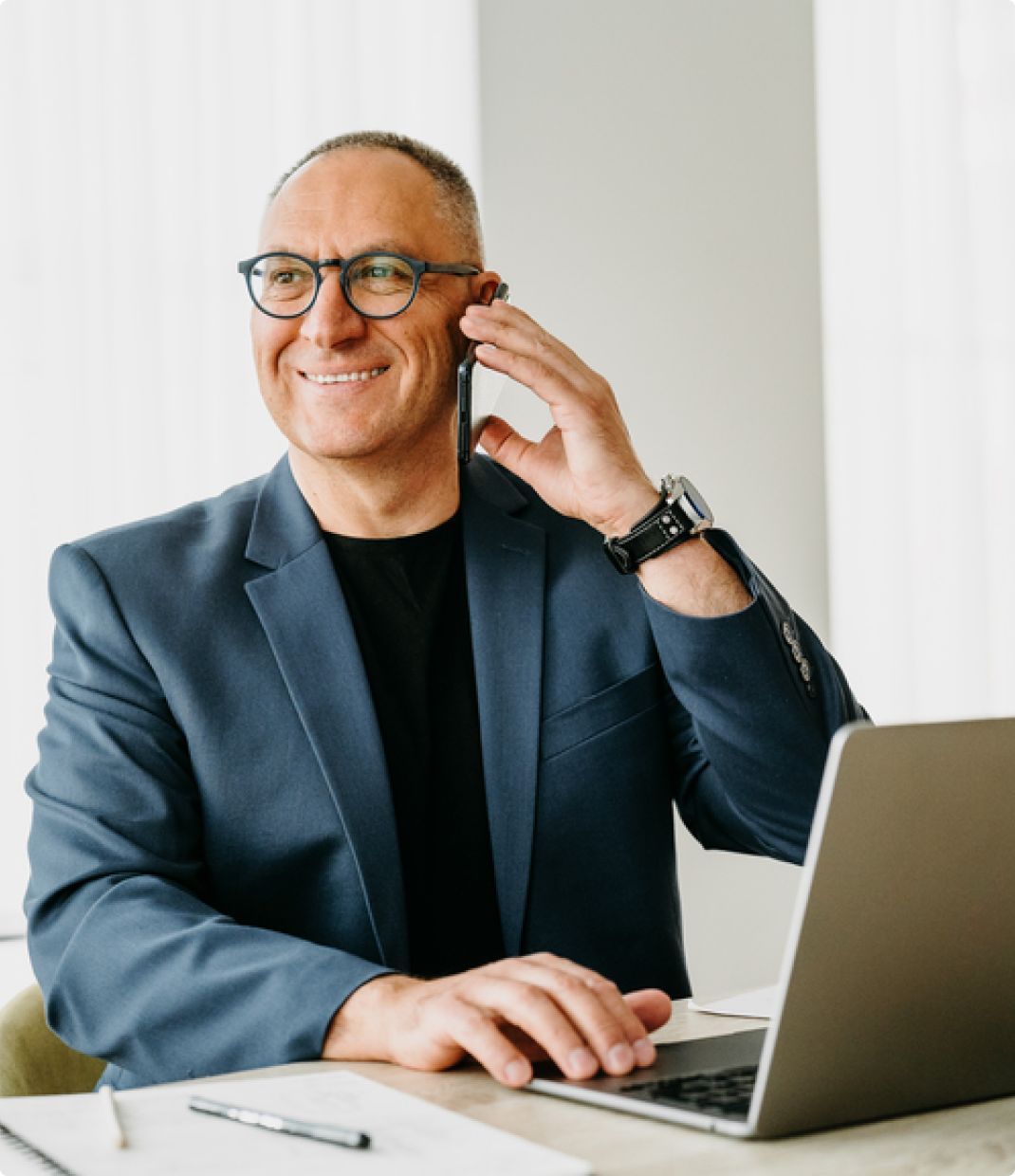 broker on a phone